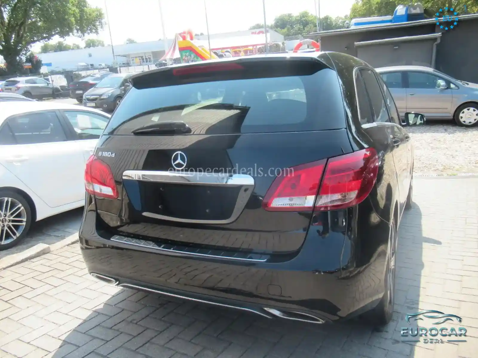 Mercedes-Benz B 180