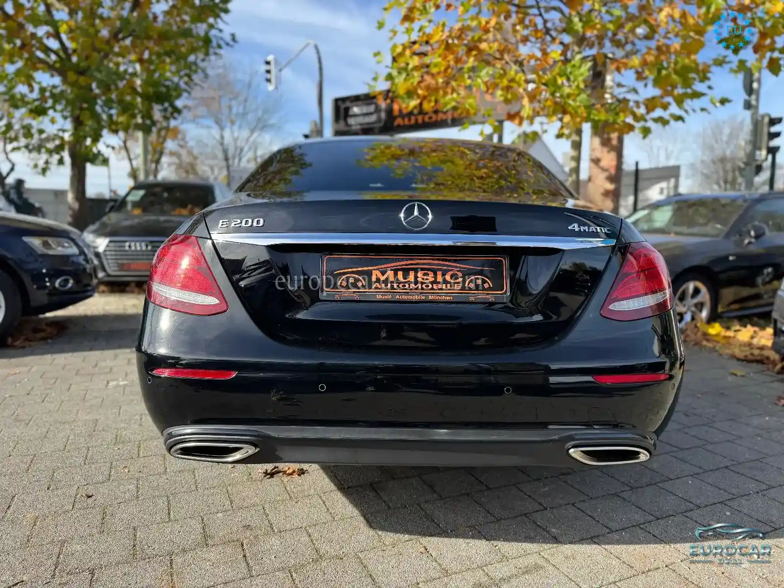 Mercedes-Benz E 200