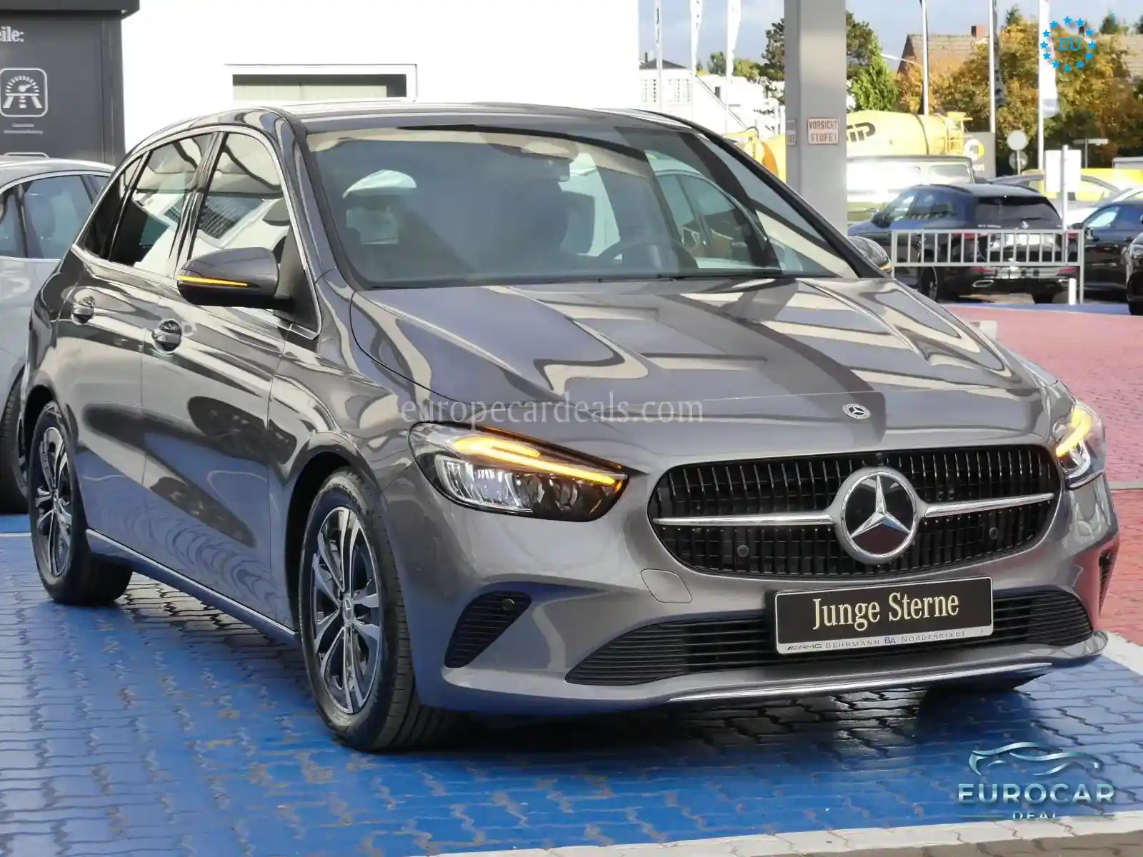 Mercedes-Benz B 180