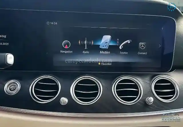 Mercedes-Benz E 400