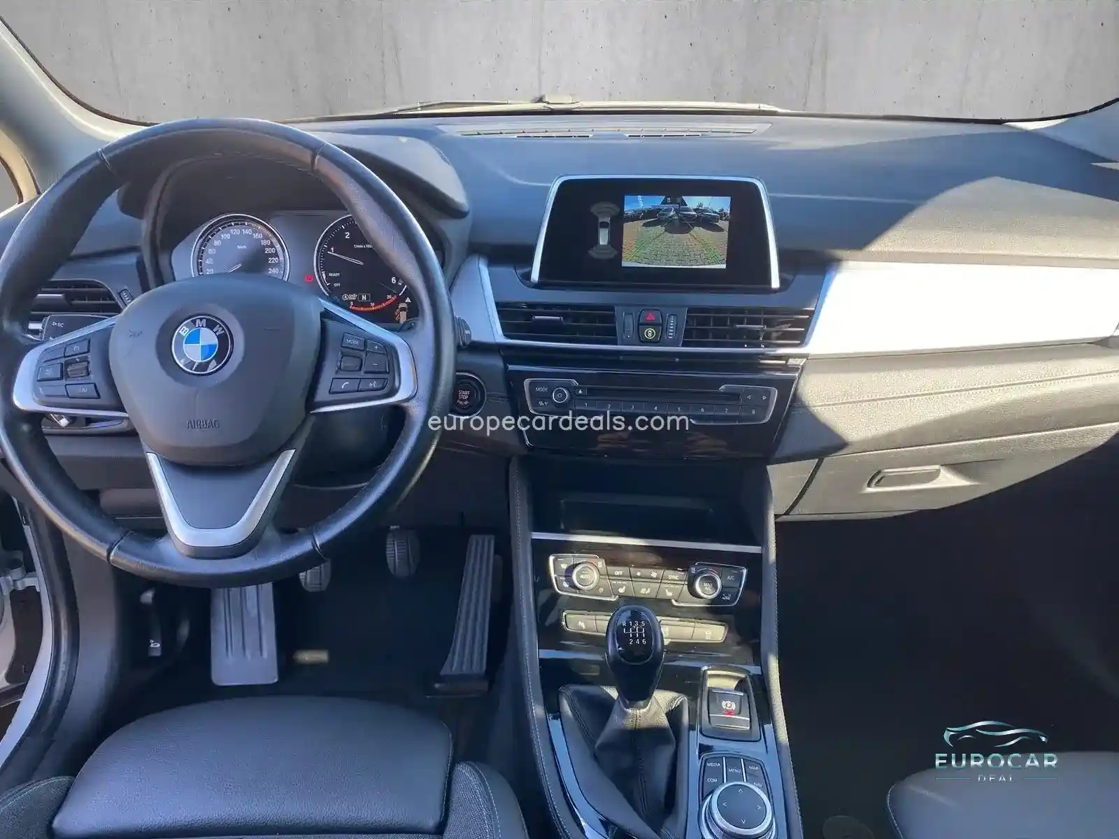 BMW 218