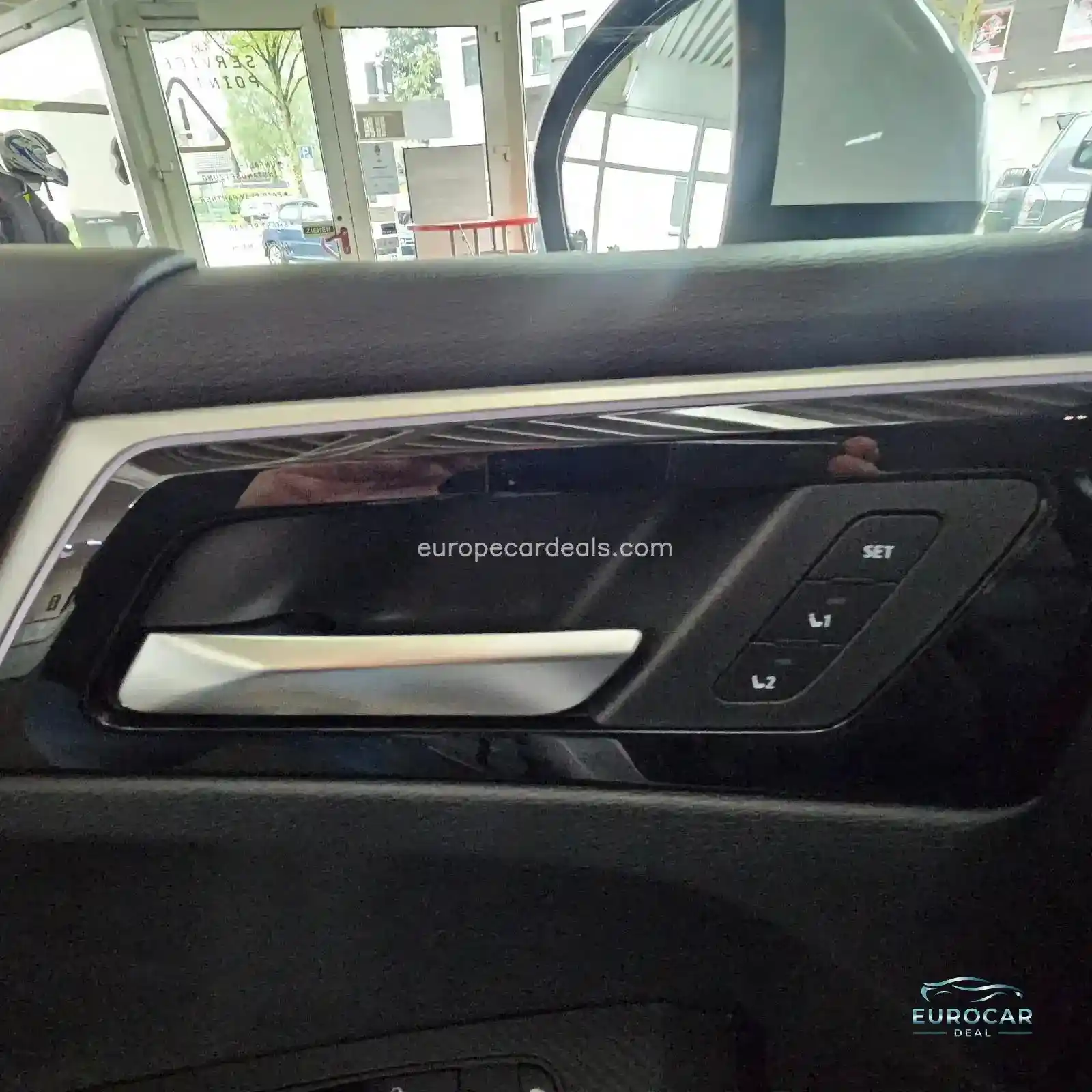 Mitsubishi Plug-in Hybrid Outlander
