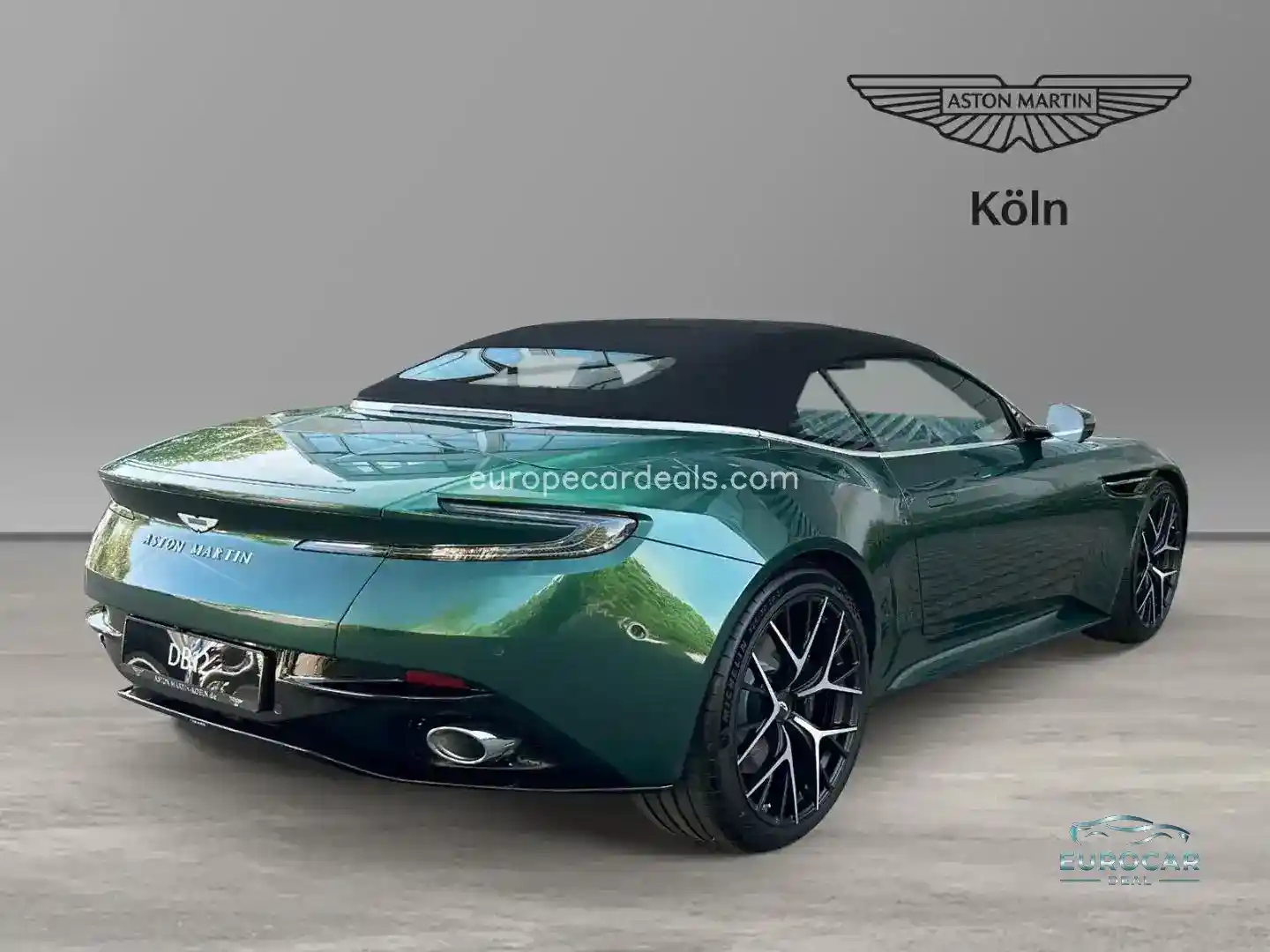 Aston Martin DB12
