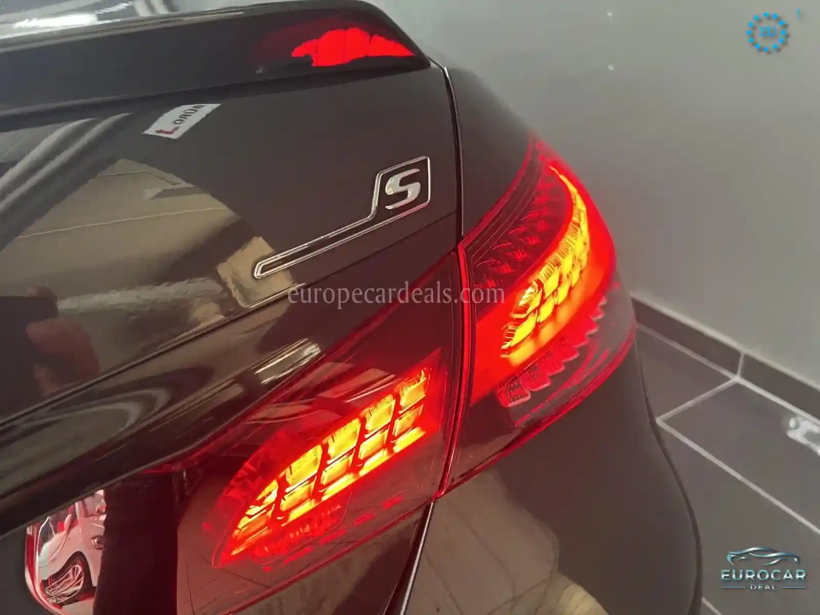 Mercedes-Benz E 63 AMG
