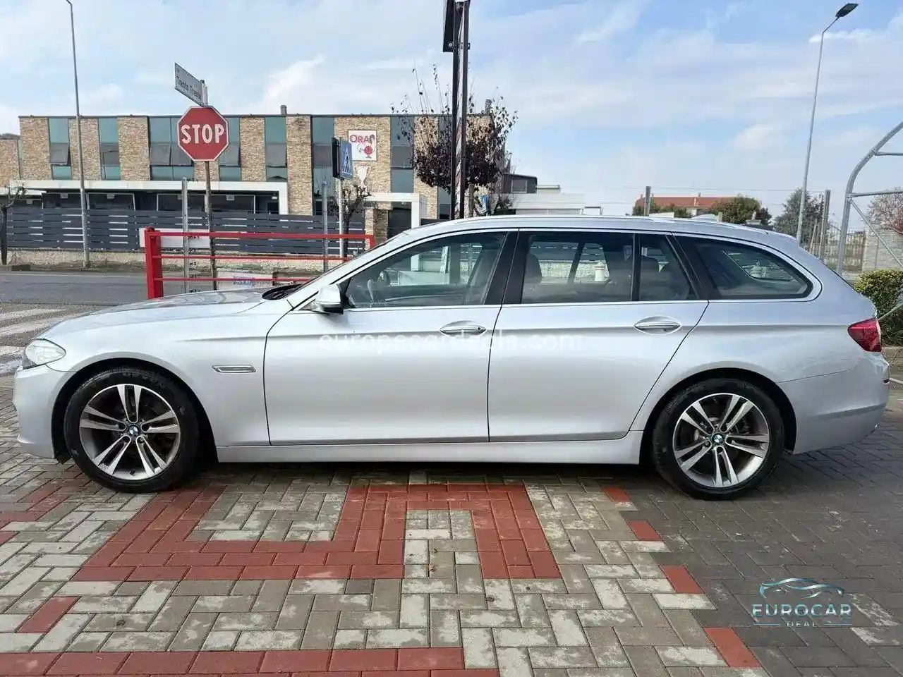 BMW 520
