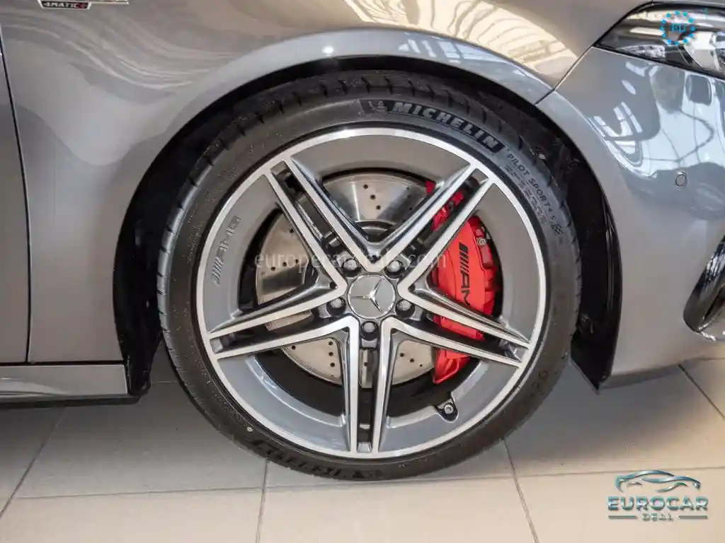 Mercedes-Benz A 45 AMG