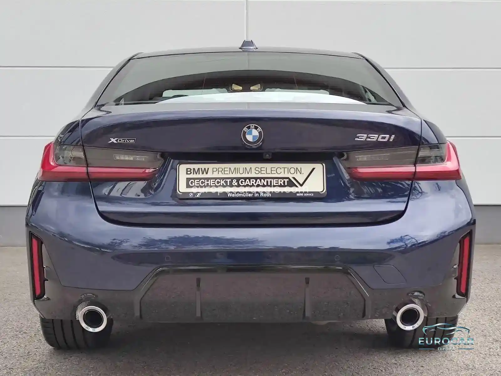 BMW 330