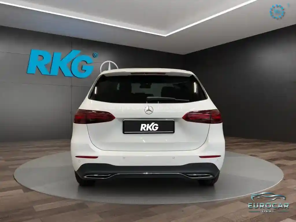 Mercedes-Benz B 220