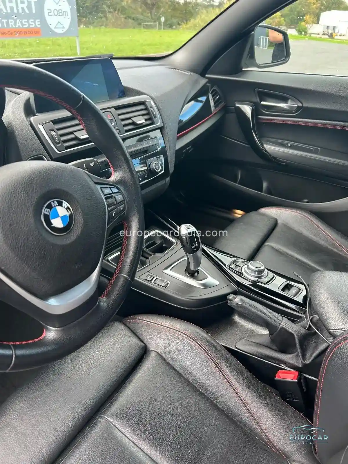 BMW 218
