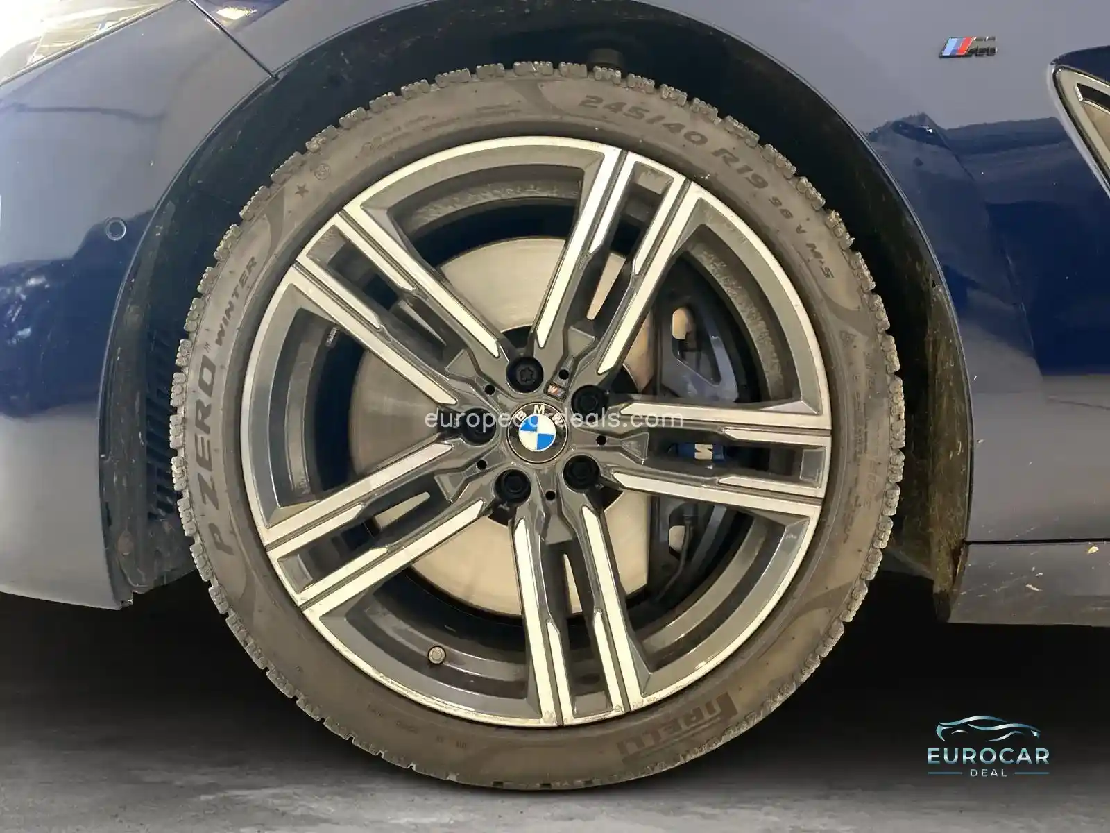 BMW 840