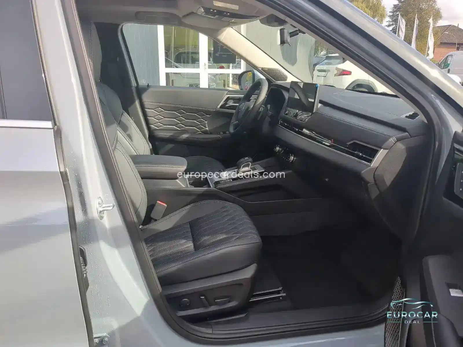 Mitsubishi Plug-in Hybrid Outlander
