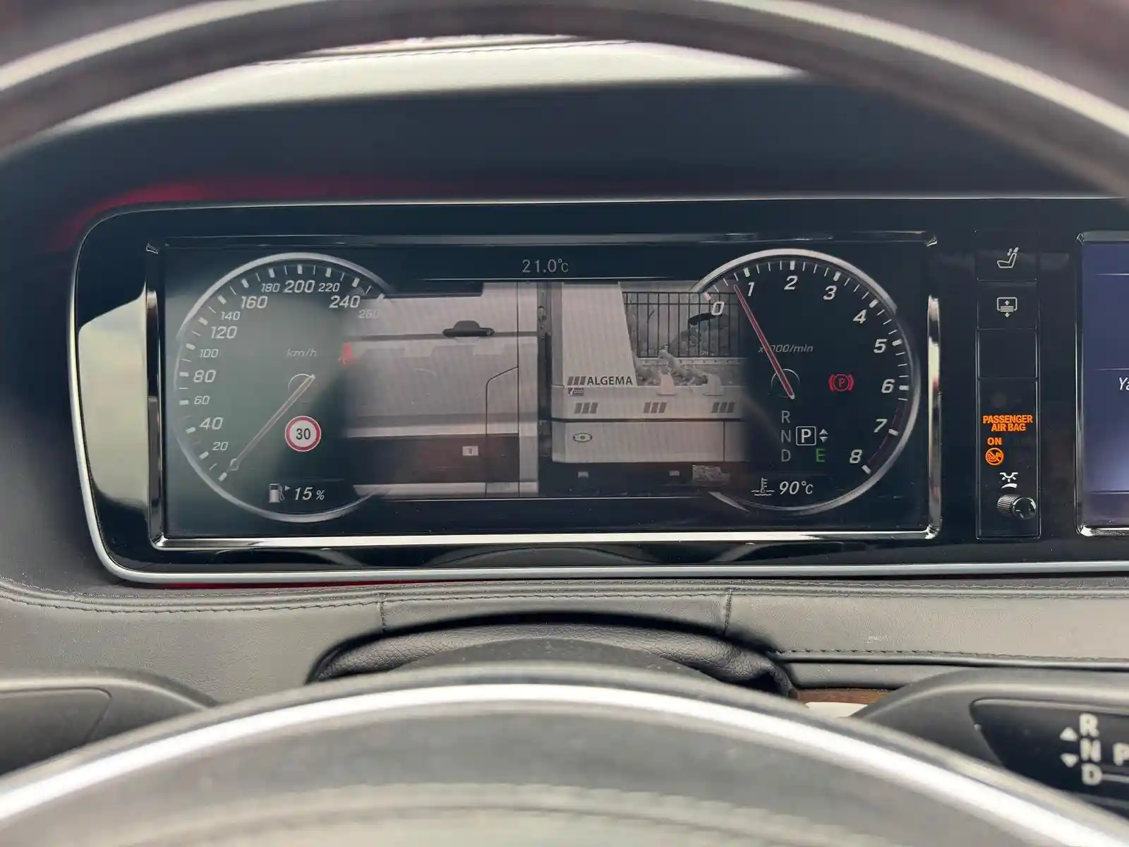 Mercedes-Benz S 600