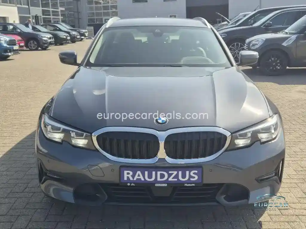 BMW 330