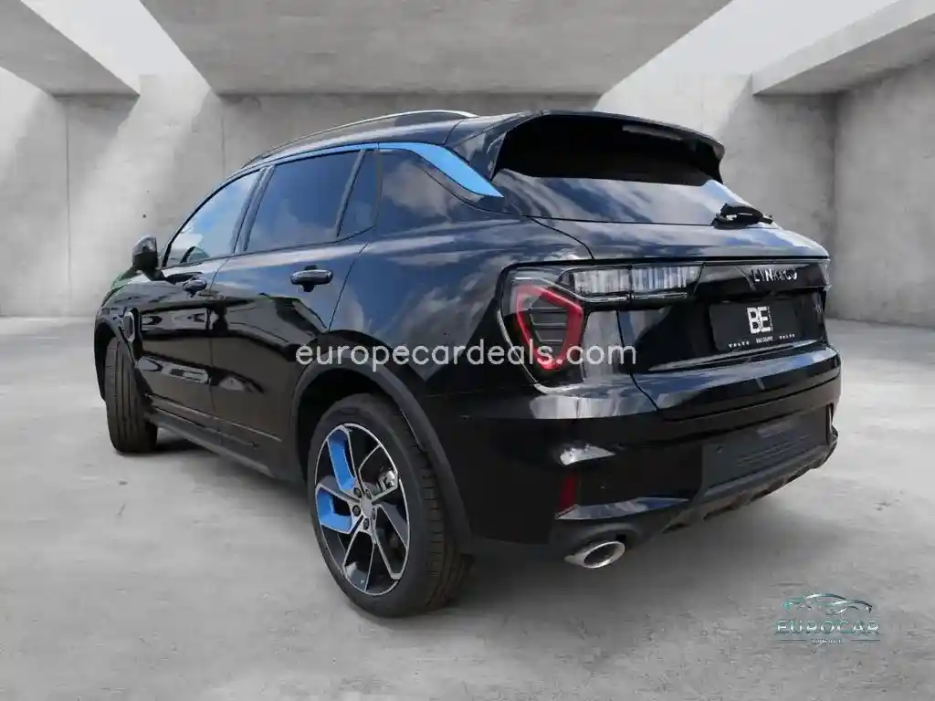 Lynk&Co 01