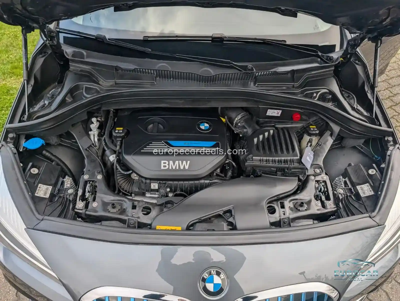 BMW 225