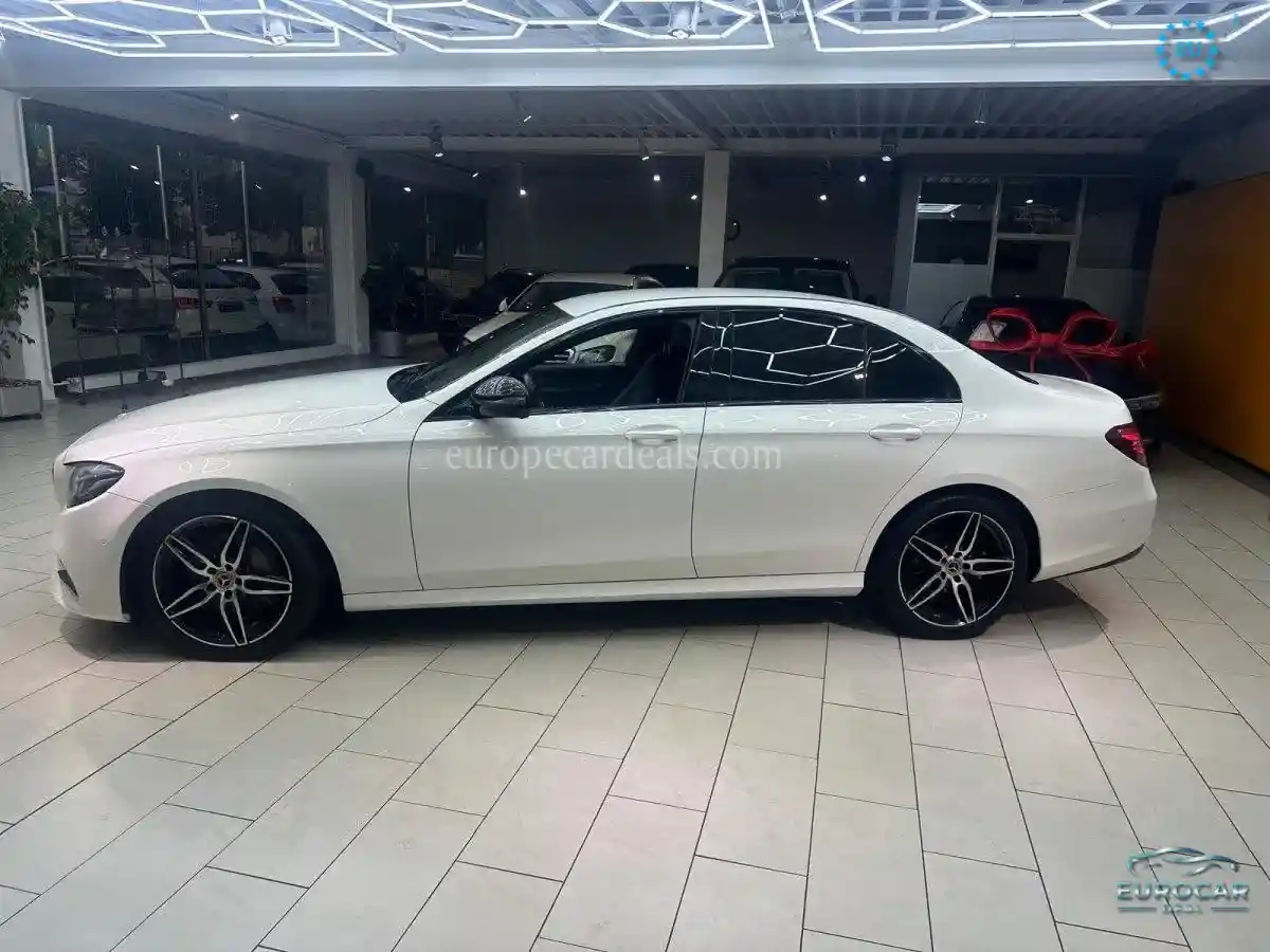 Mercedes-Benz E 220