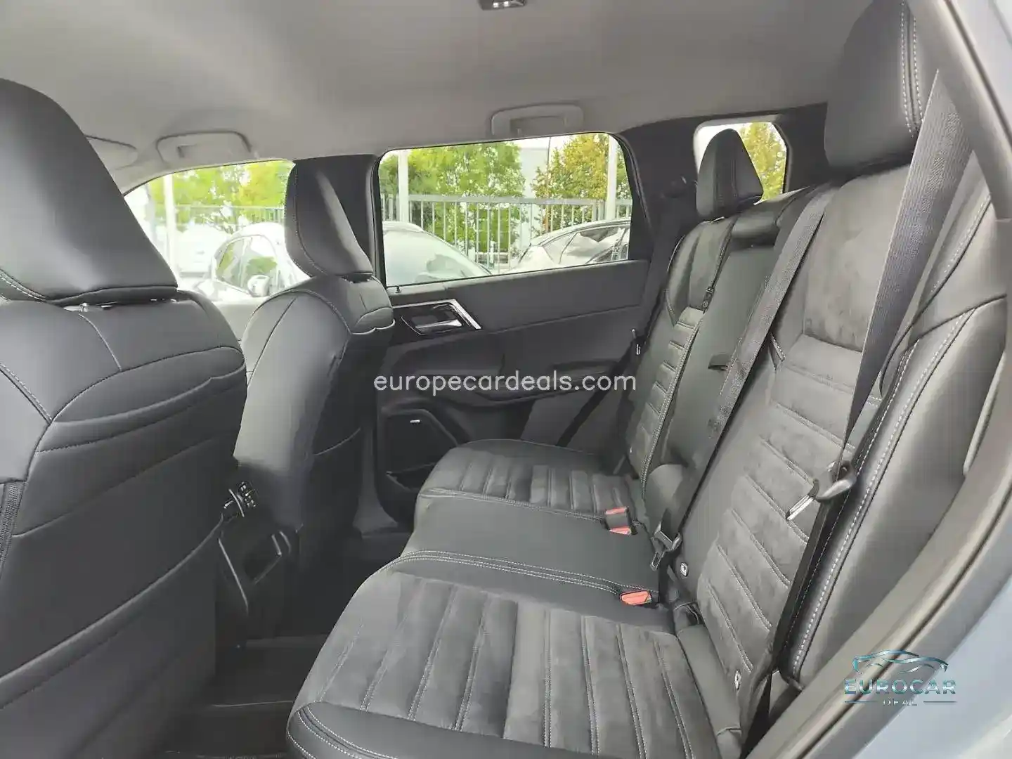 Mitsubishi Plug-in Hybrid Outlander