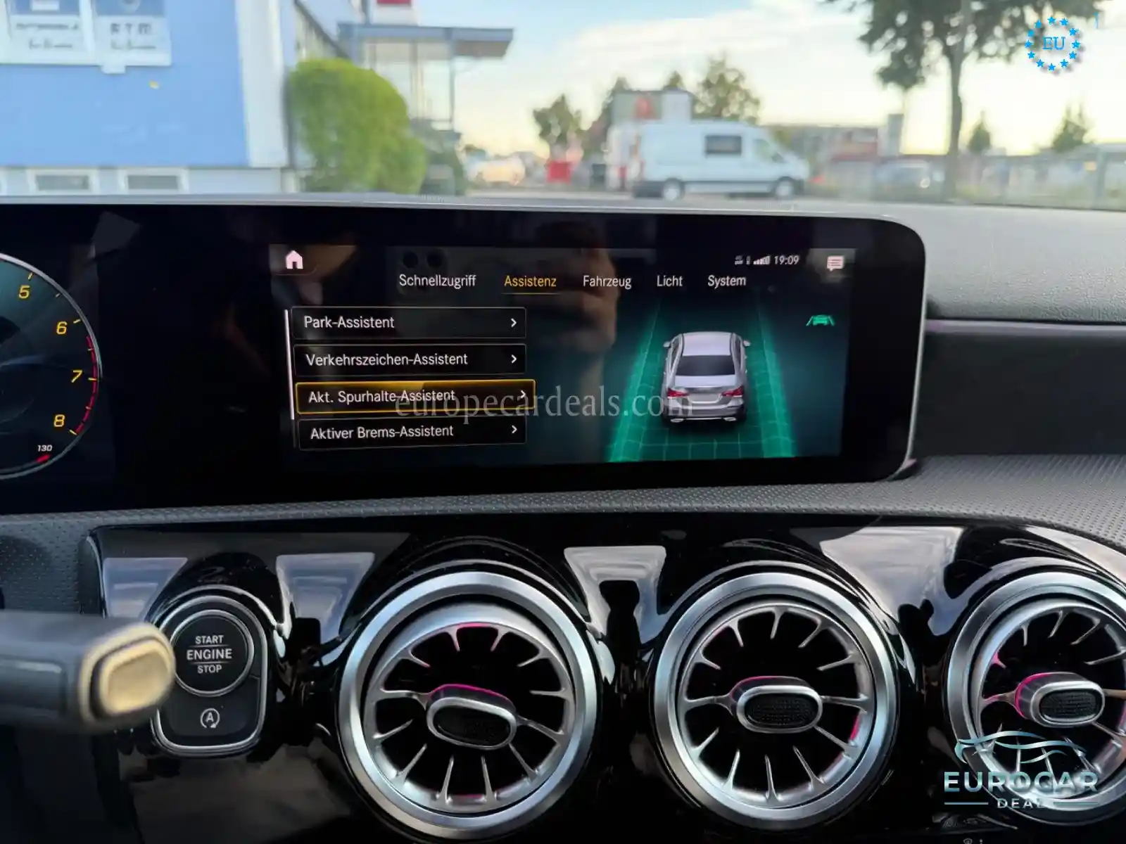 Mercedes-Benz A 220