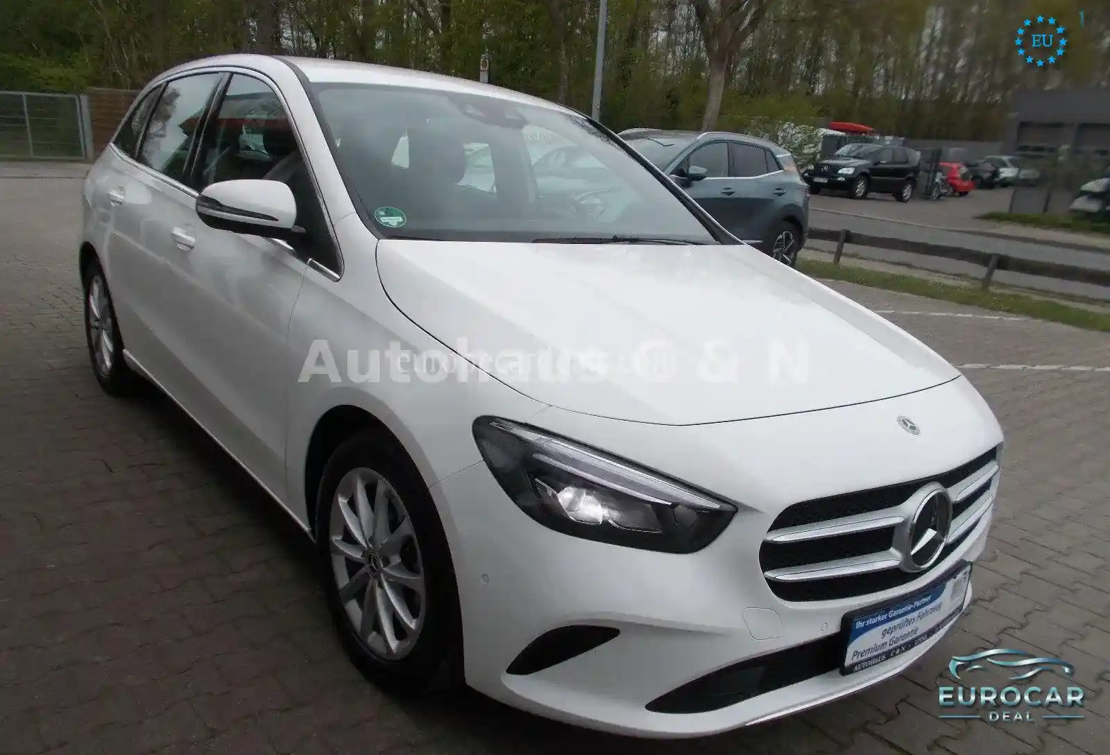 Mercedes-Benz B 200