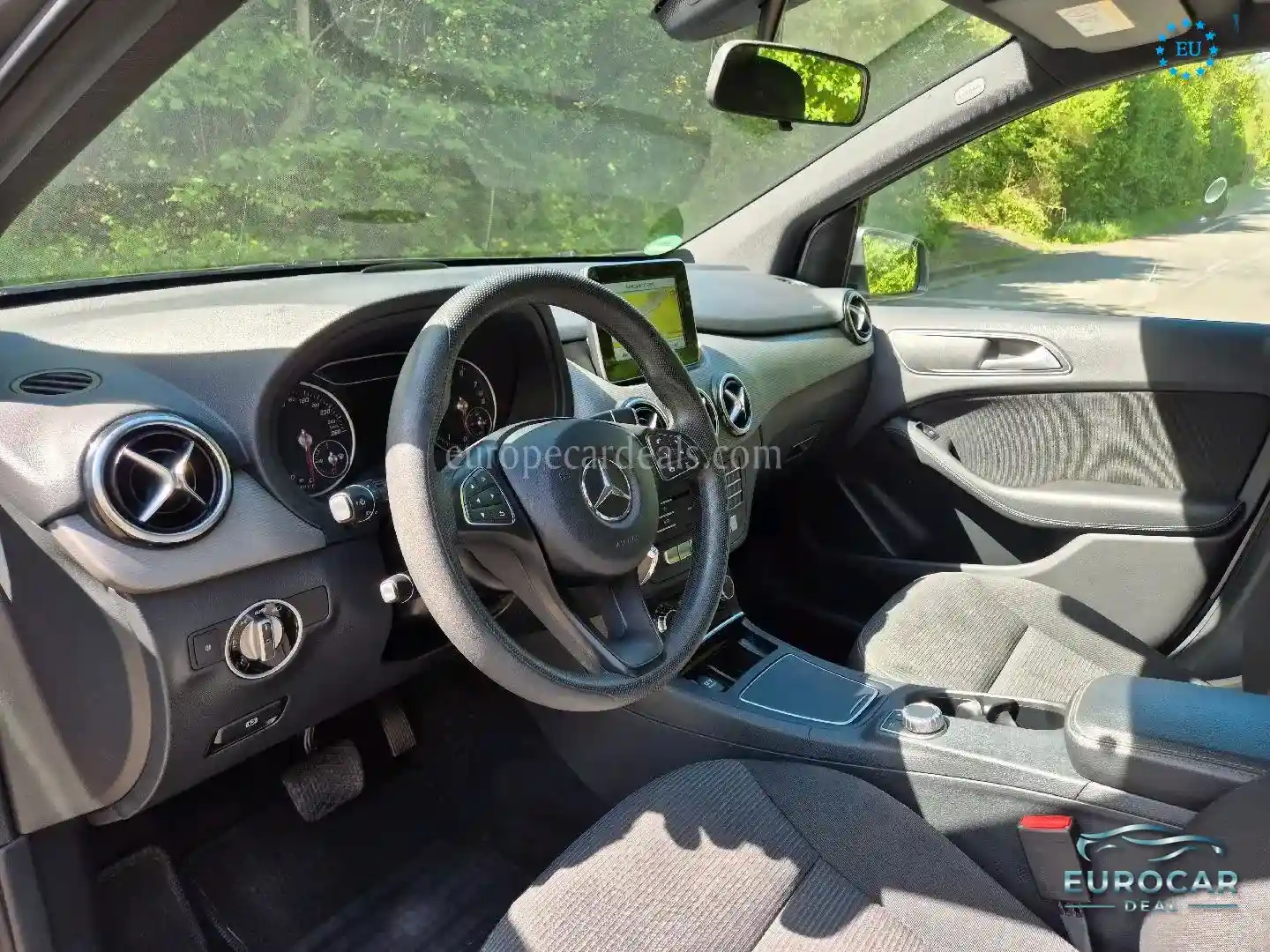 Mercedes-Benz B 200