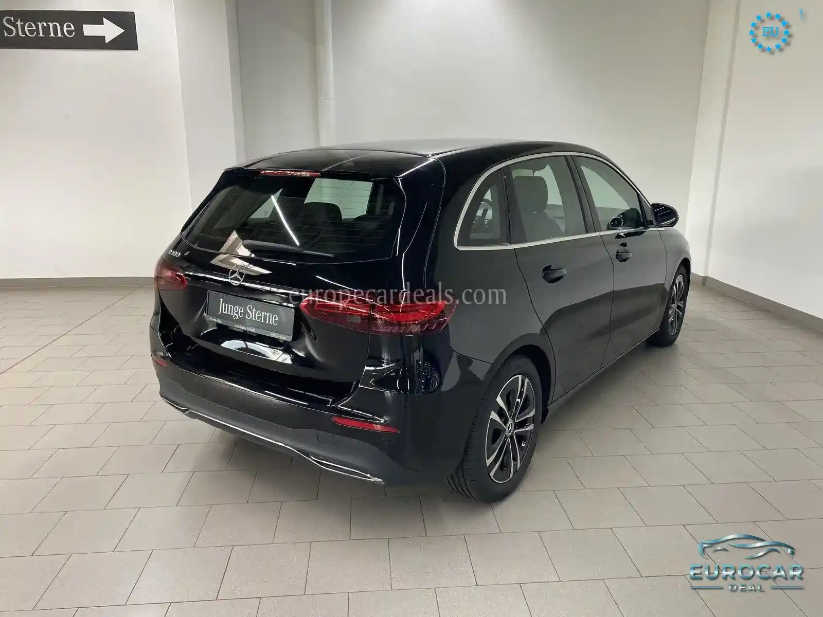 Mercedes-Benz B 180