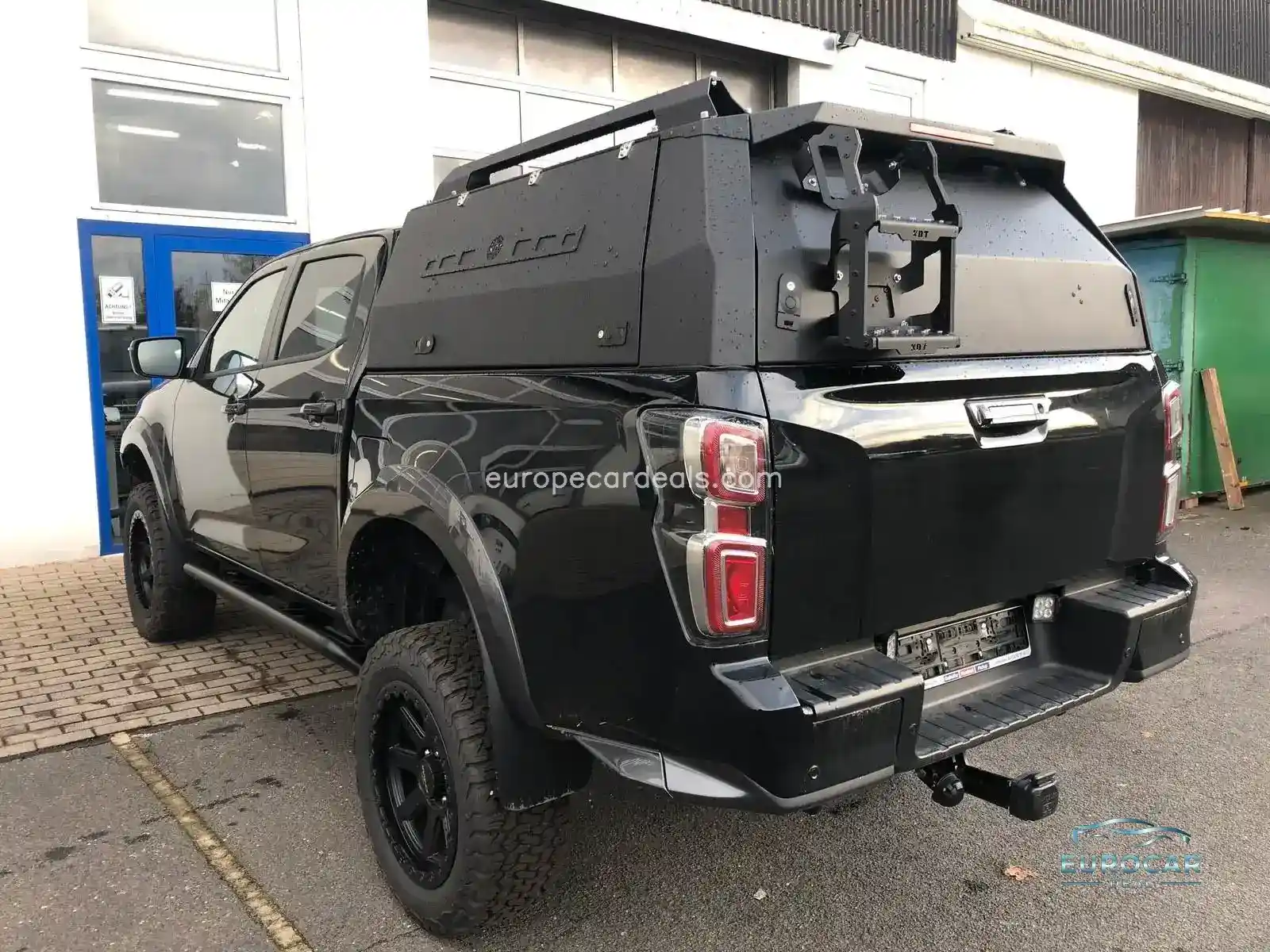 Double Cab V-Cross AT ” BAD-MAX “