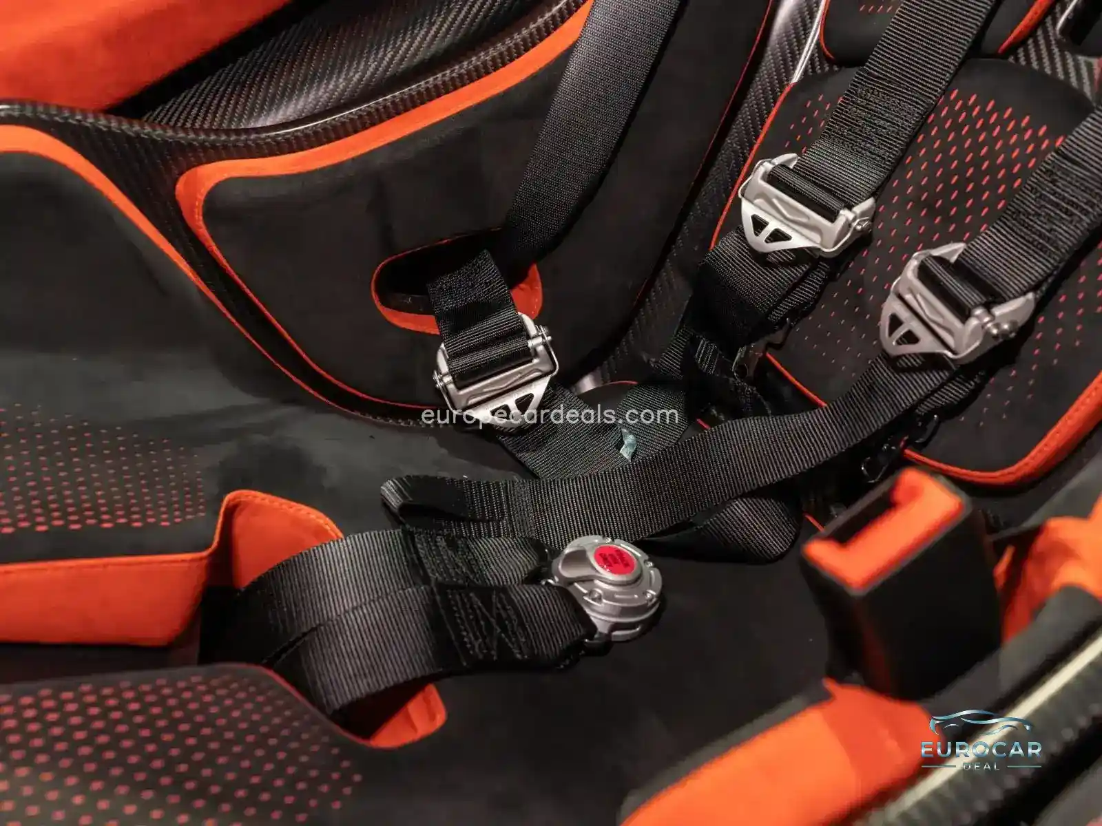 McLaren 765LT