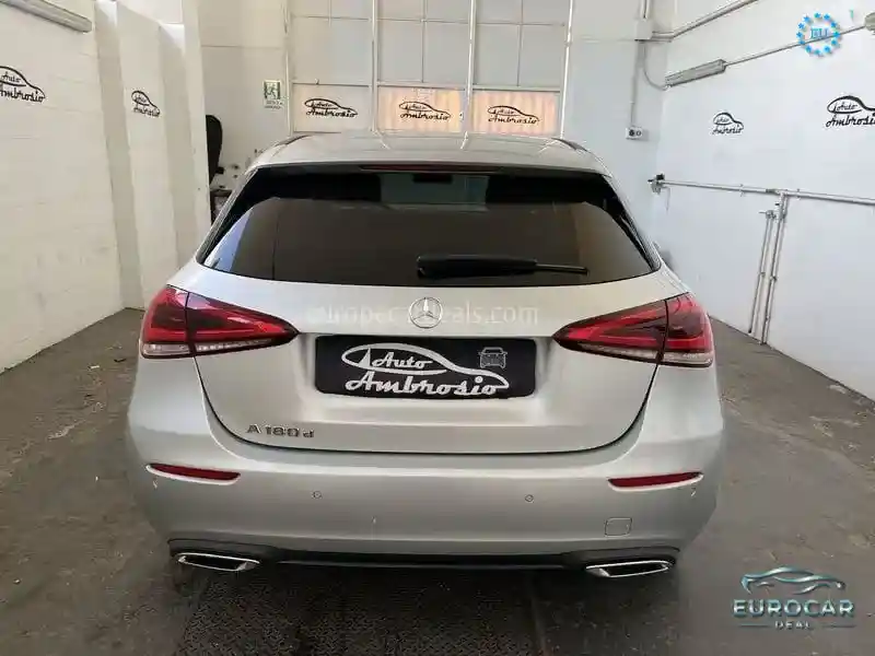 Mercedes-Benz A 180