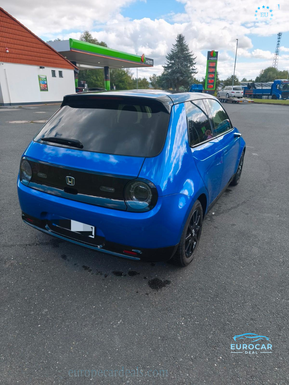 Honda e