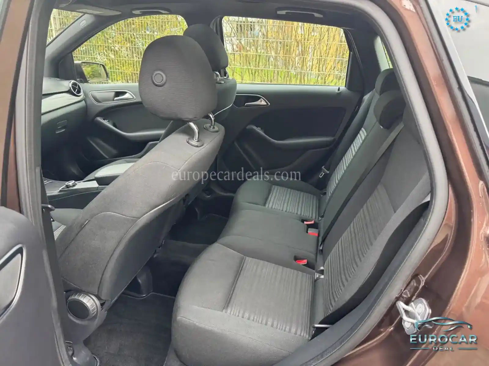 Mercedes-Benz B 220