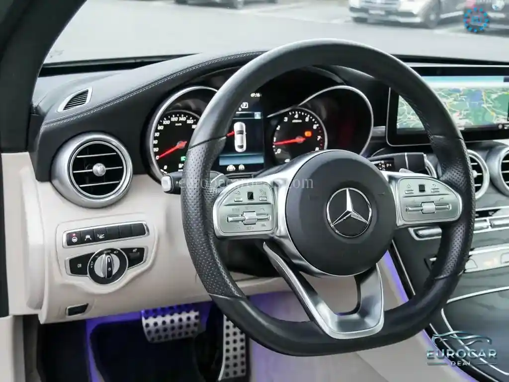 Mercedes-Benz C 400
