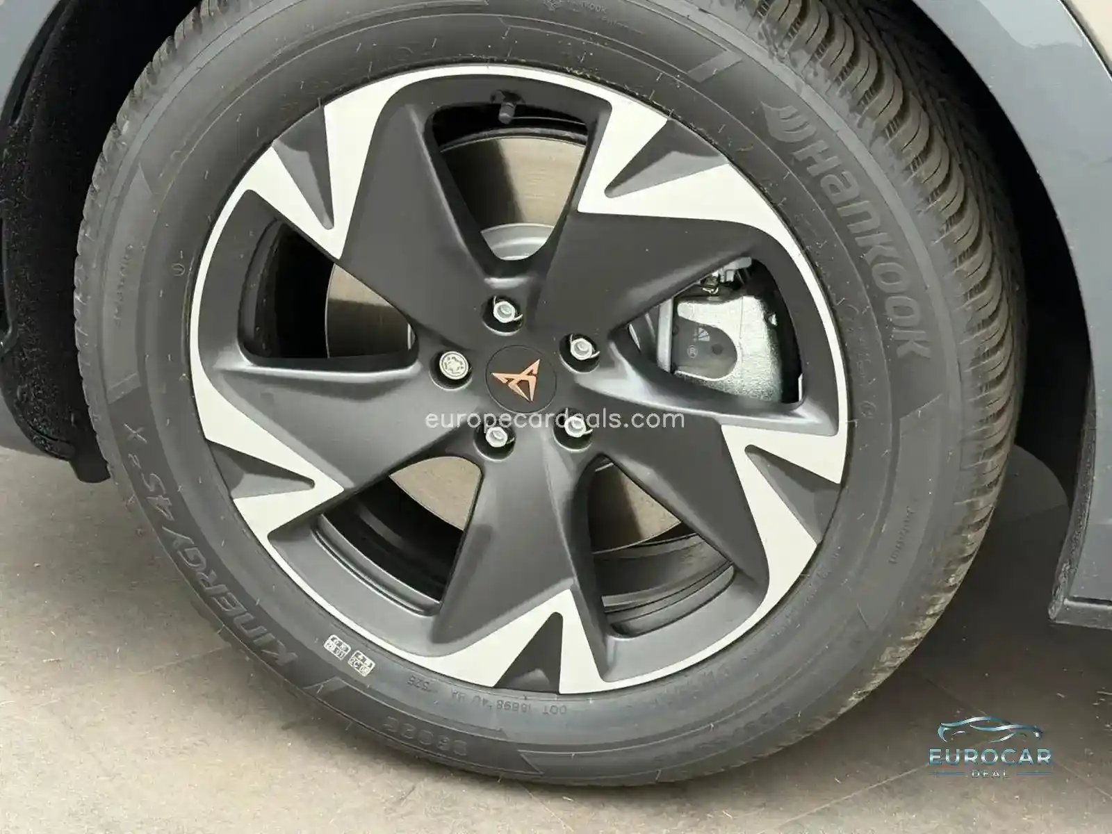 Cupra Tavascan