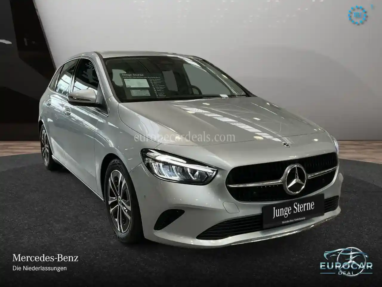 Mercedes-Benz B 180