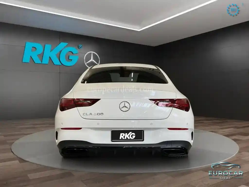 Mercedes-Benz CLA 200