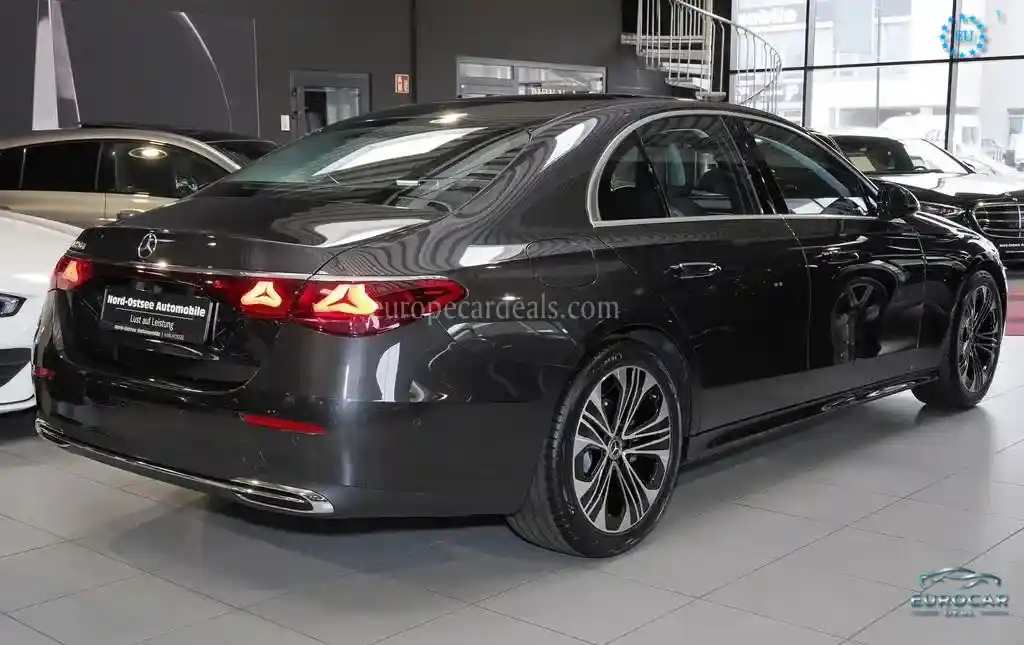 Mercedes-Benz E 220