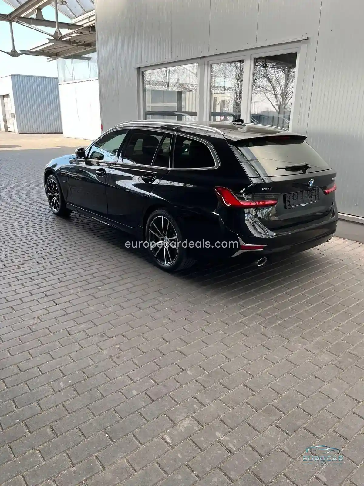 BMW 330