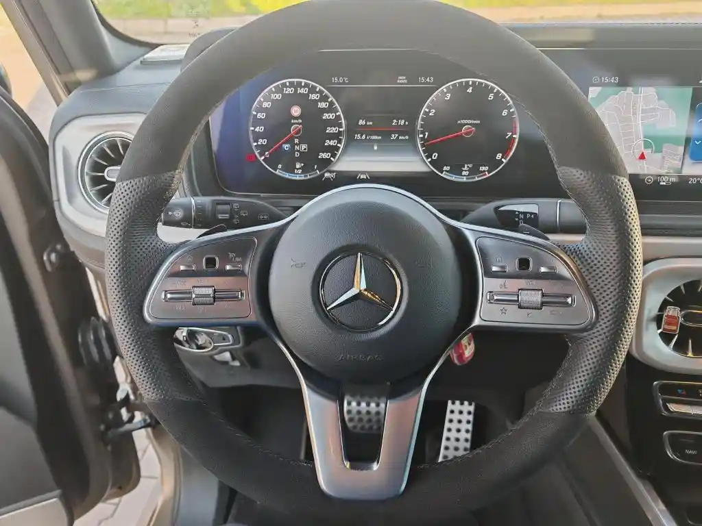Mercedes-Benz G 500