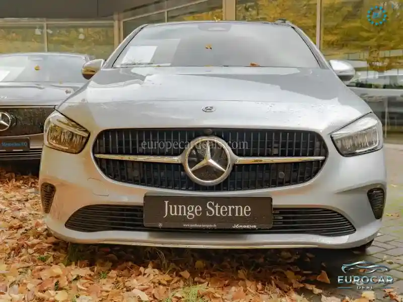 Mercedes-Benz B 220