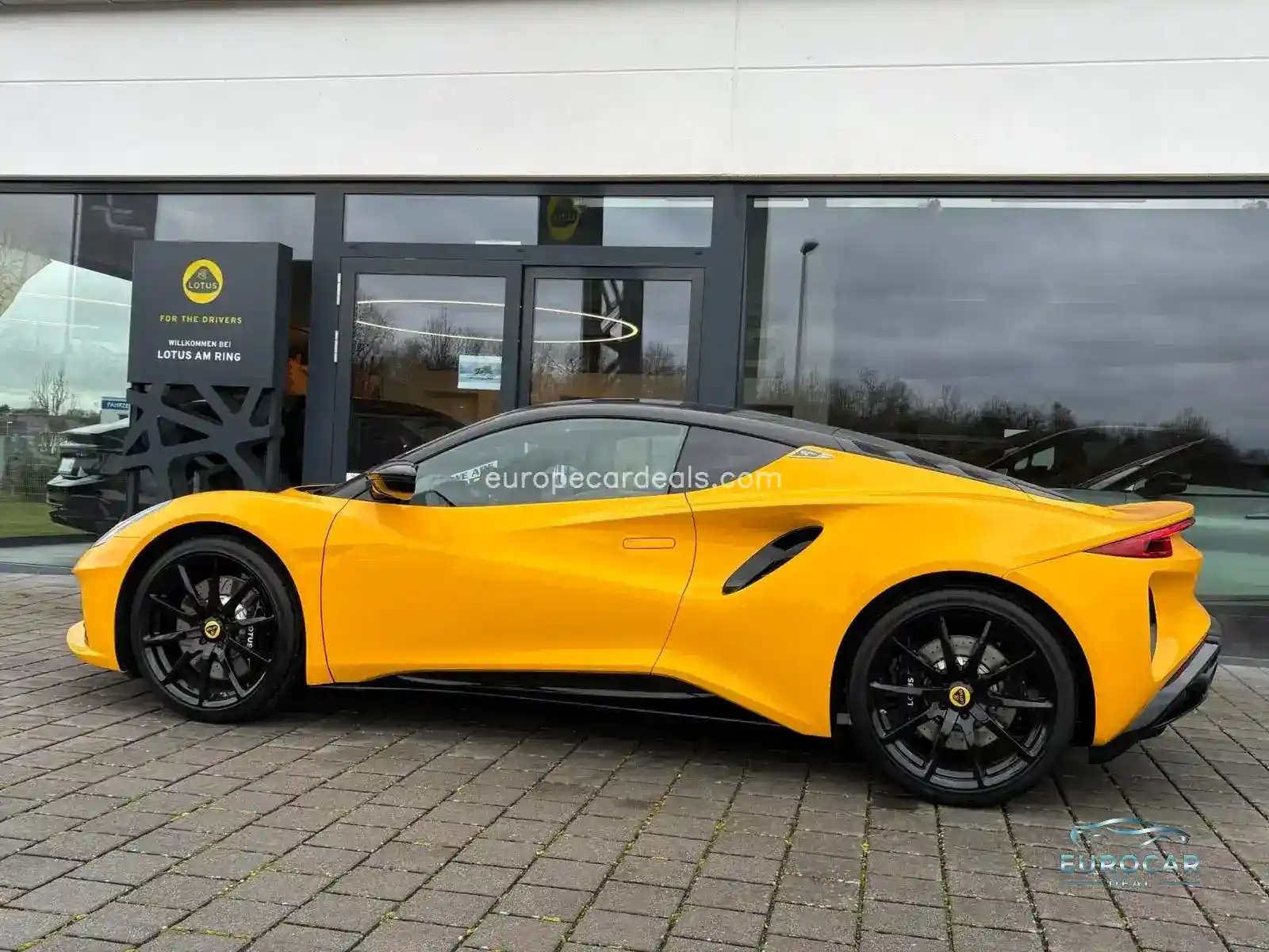 Lotus Emira