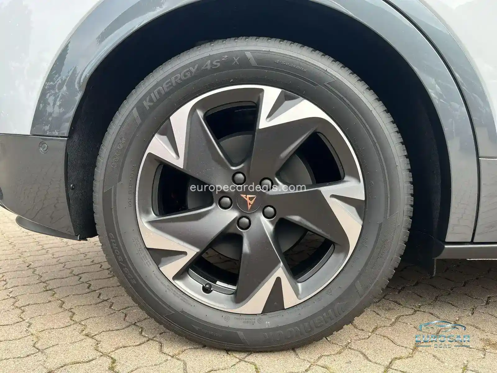 Cupra Tavascan