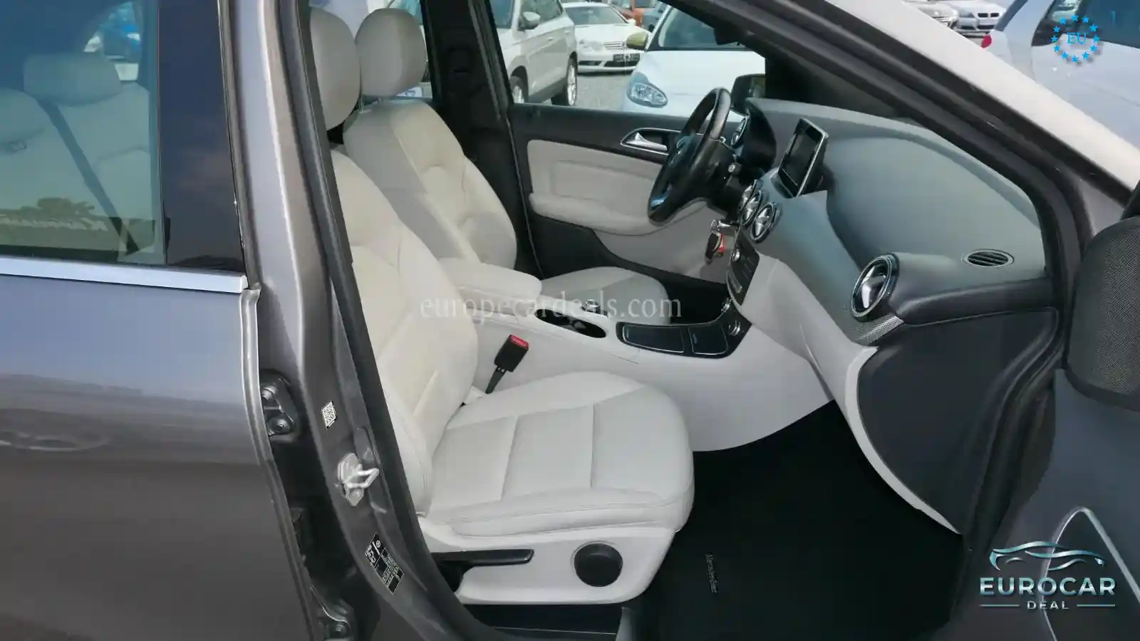 Mercedes-Benz B 180