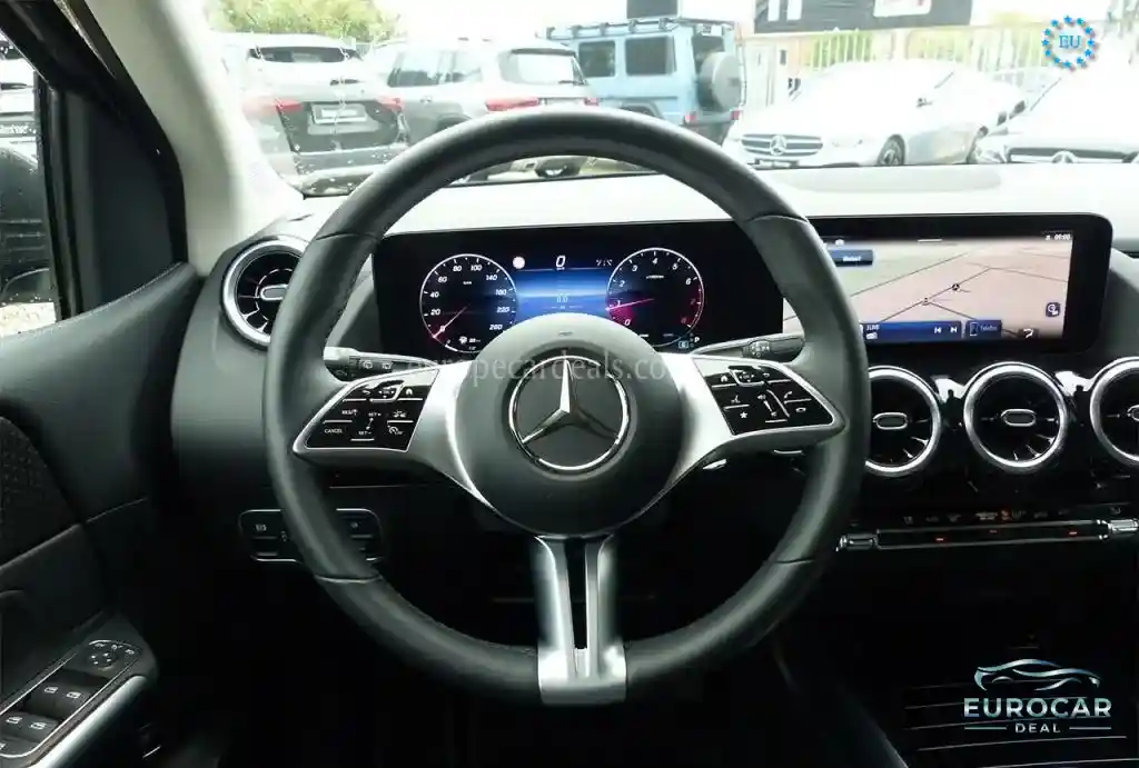Mercedes-Benz B 180
