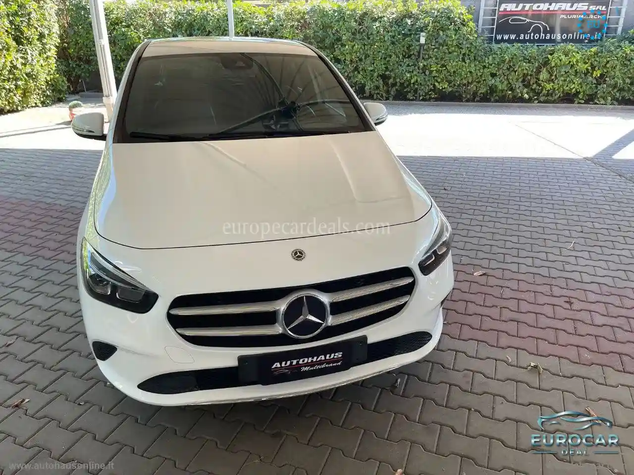 Mercedes-Benz B 180