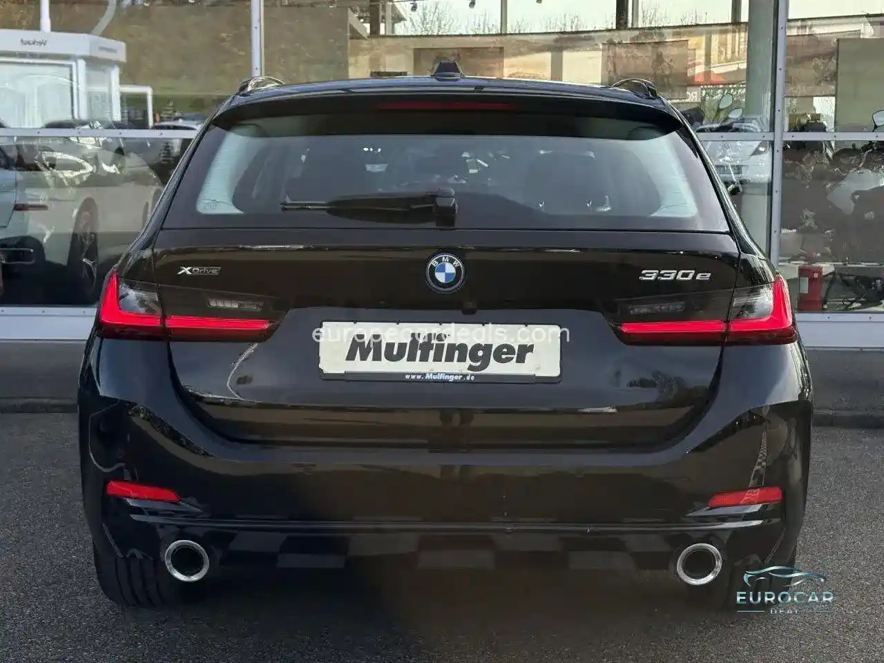 BMW 330