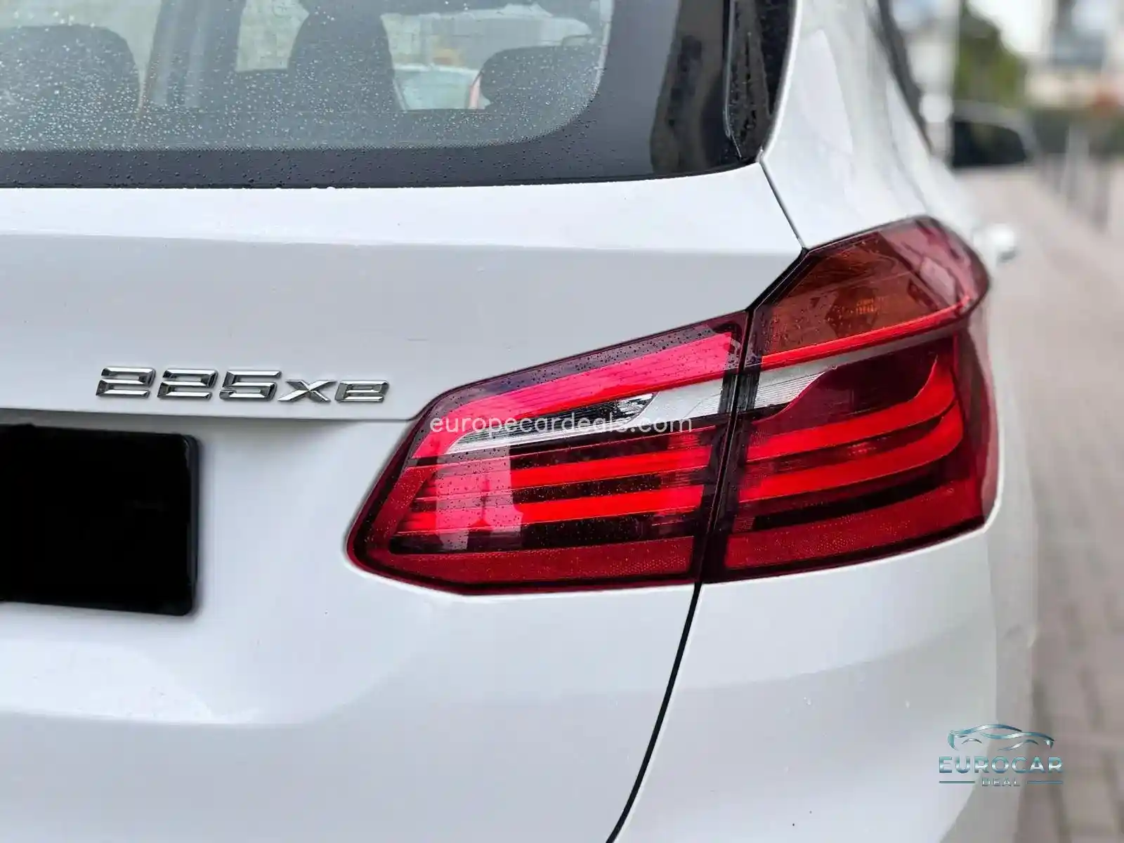 BMW 225