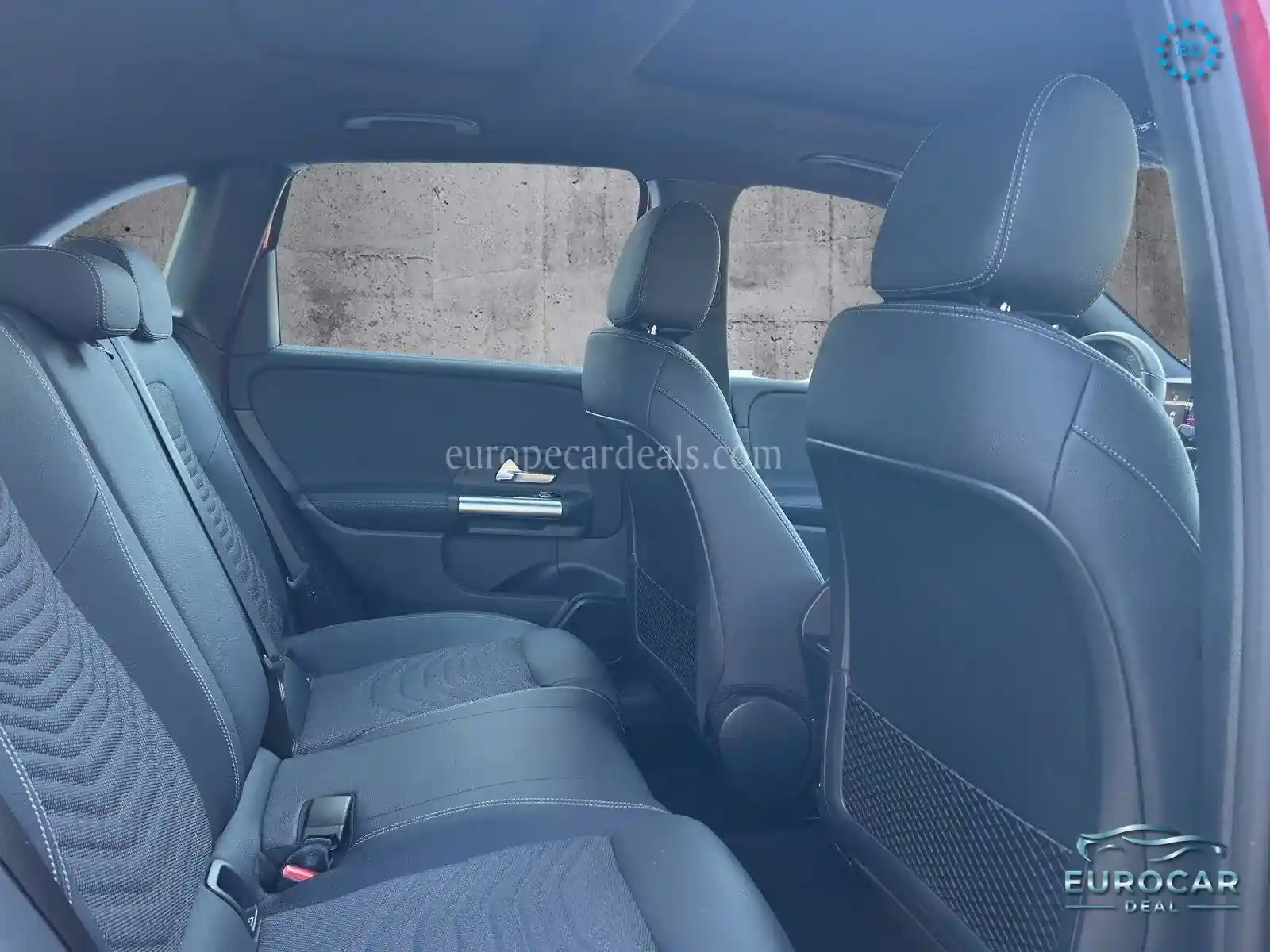 Mercedes-Benz B 220