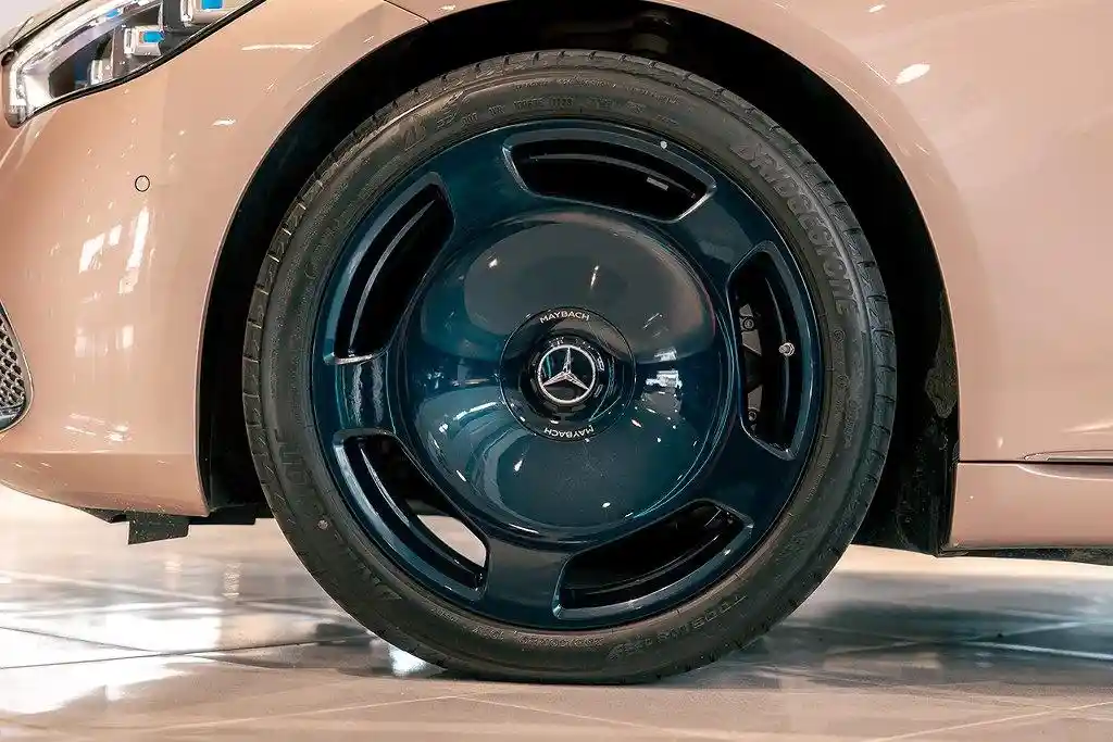 Mercedes-Benz S 680