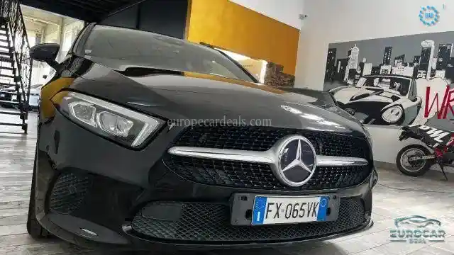 Mercedes-Benz A 180