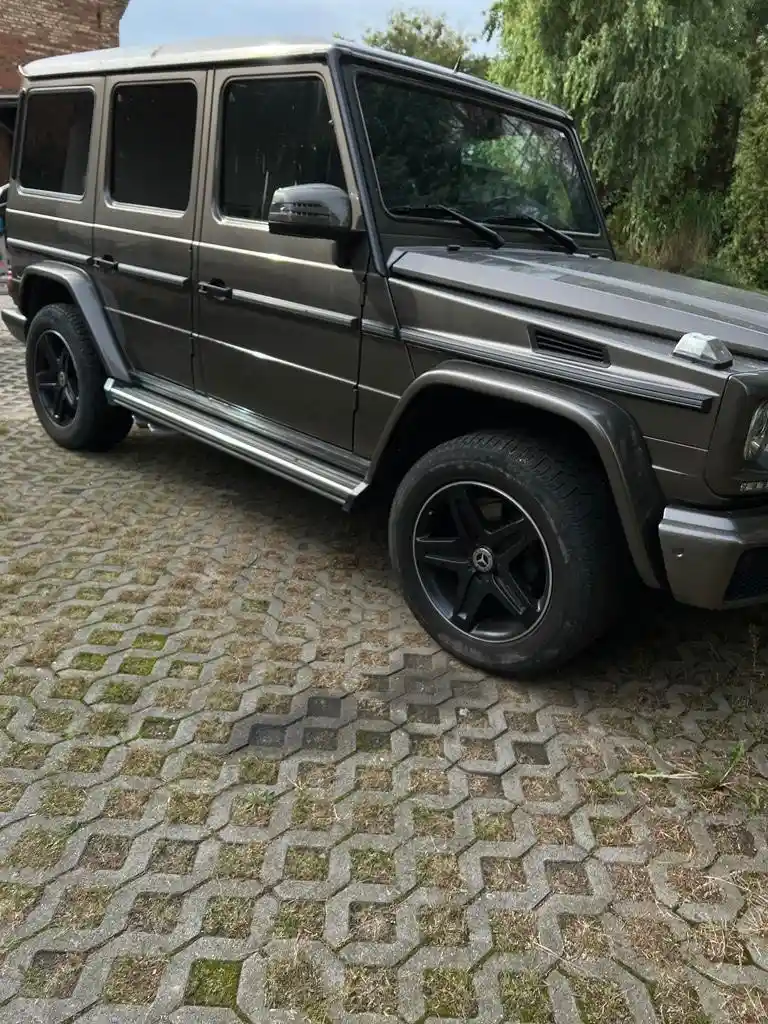 Mercedes-Benz G 500