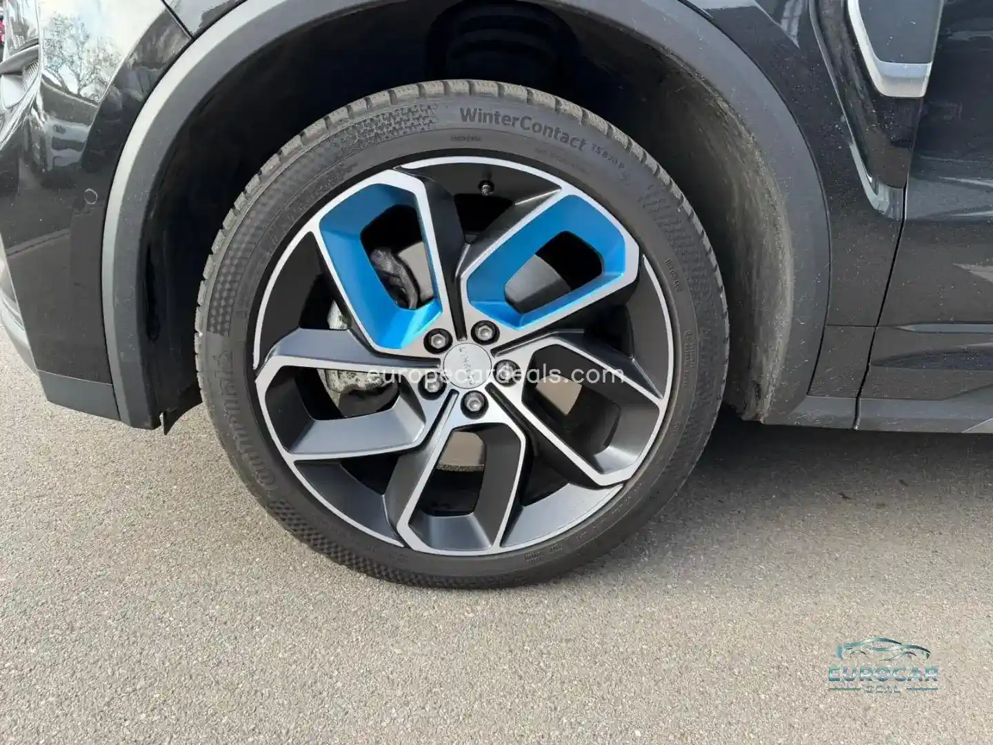 Lynk&Co 01
